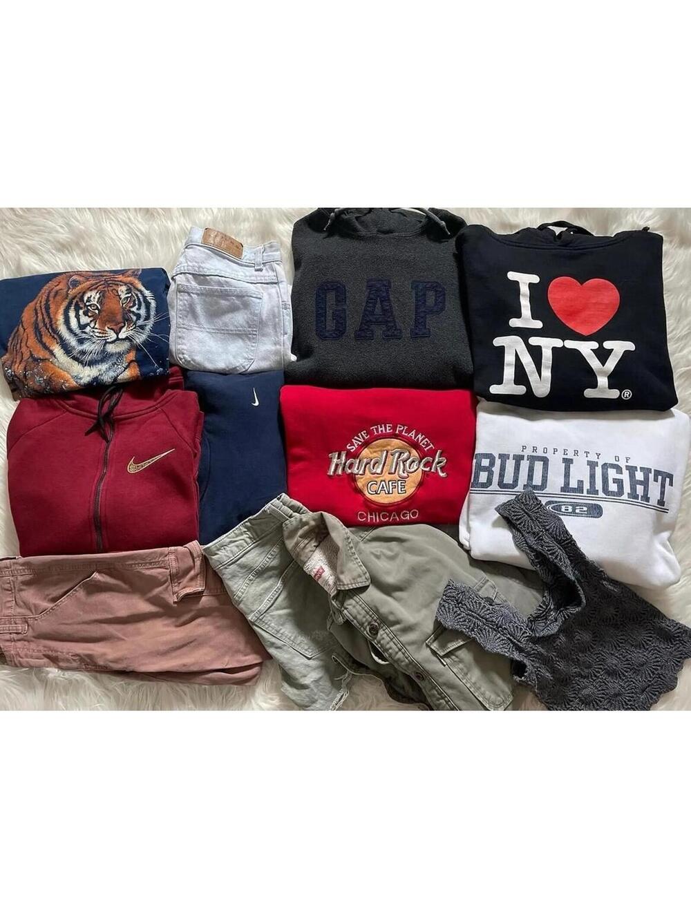 Reseller High End Clothing Mystery Box 10–15 Items VTG MIX